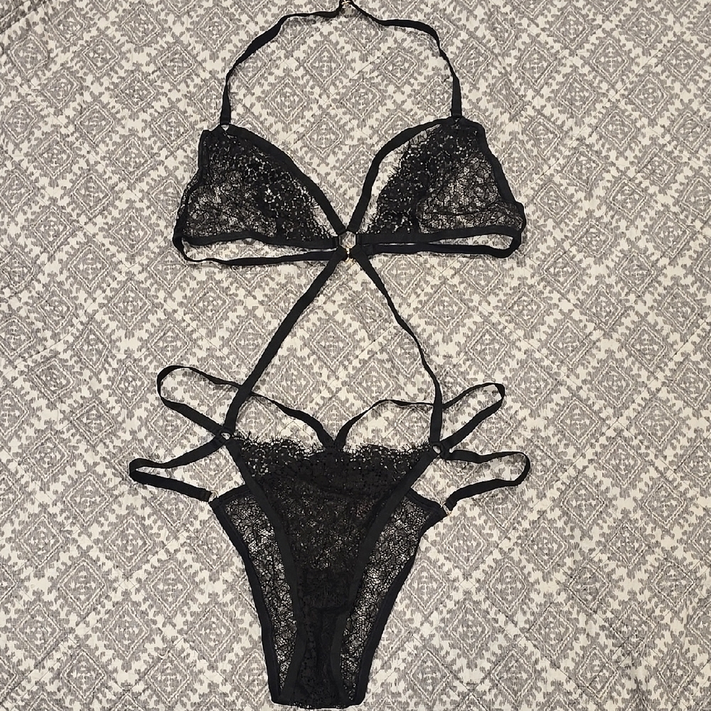 Victoria's Secret Black Lace Bra Intimates